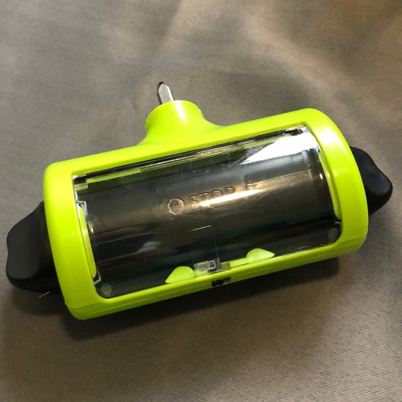 3/$25! - FURminator Furflex Sweeper Head - Picture 3 of 5